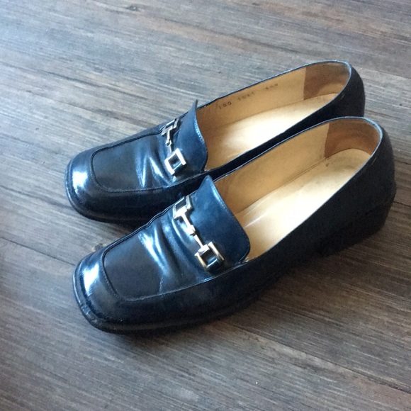 Vintage Gucci horse bit shoes - Picture 2 of 3